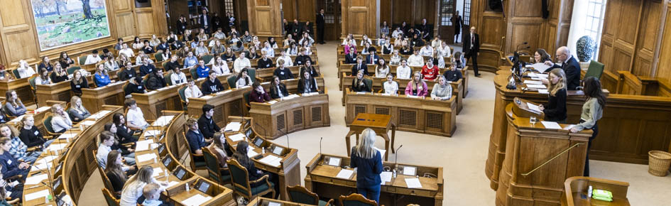 Debatlystne Unge Indtog Folketinget / Folketinget